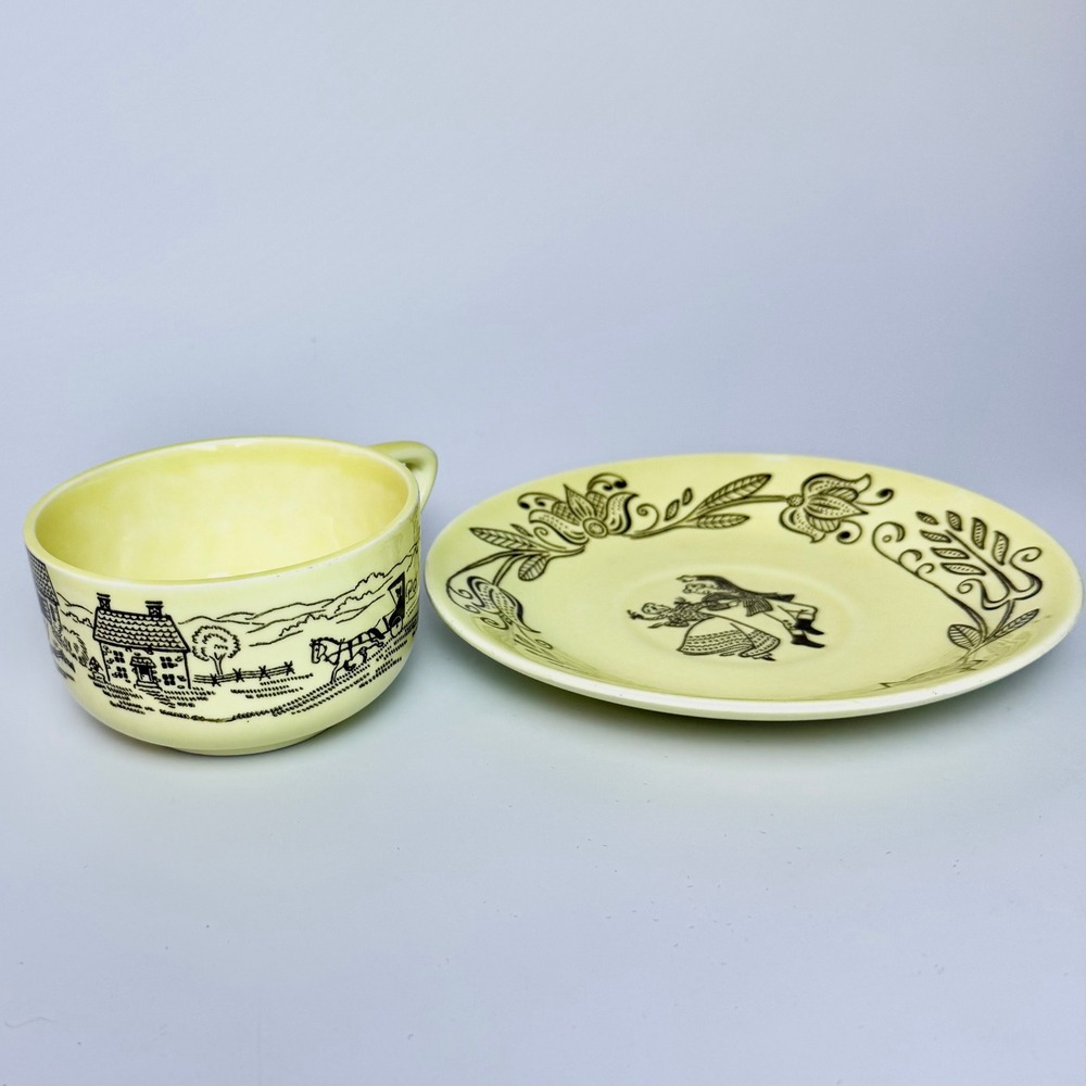 Vintage Royal China "Bucks County" Yellow Cup & Saucer – 1950s‎ - Picture 3 of 5